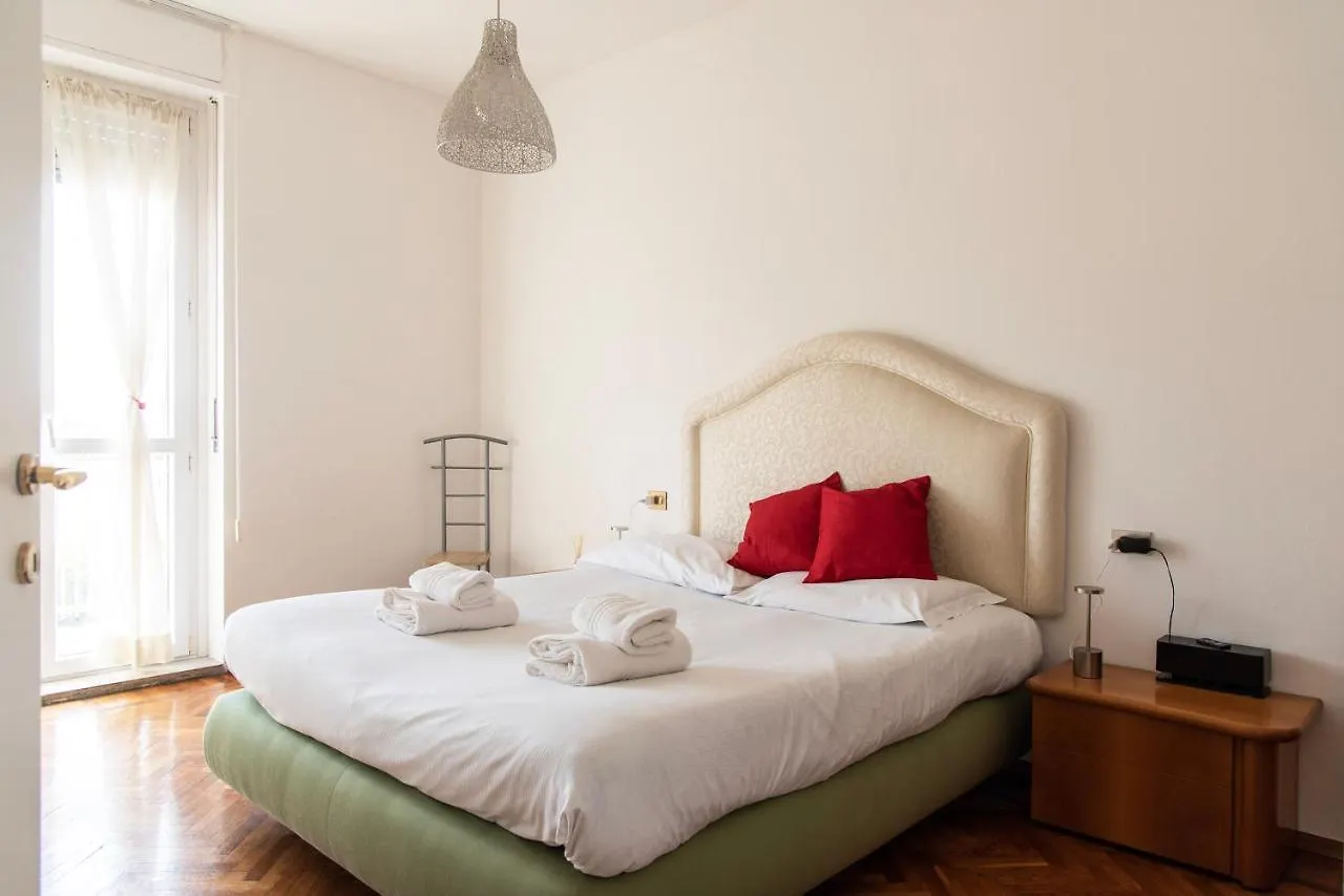 Youhosty - Buonarroti 15 Apartment Milan Italy