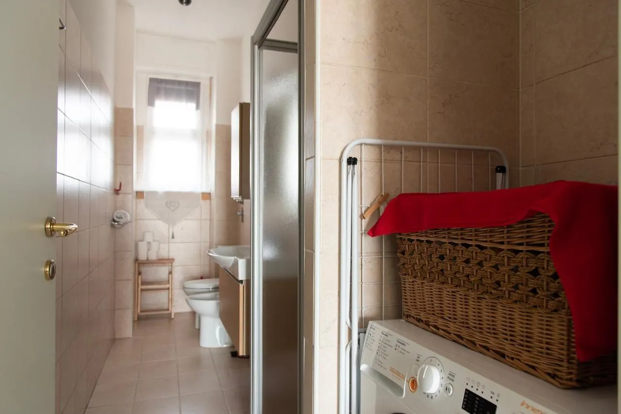 Youhosty - Buonarroti 15 Apartment Milan 0*,  Italy