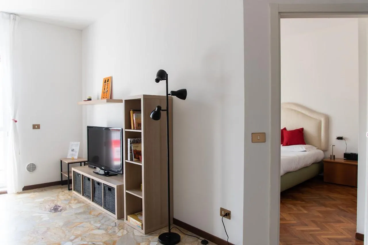 Youhosty - Buonarroti 15 Apartment Milan Italy